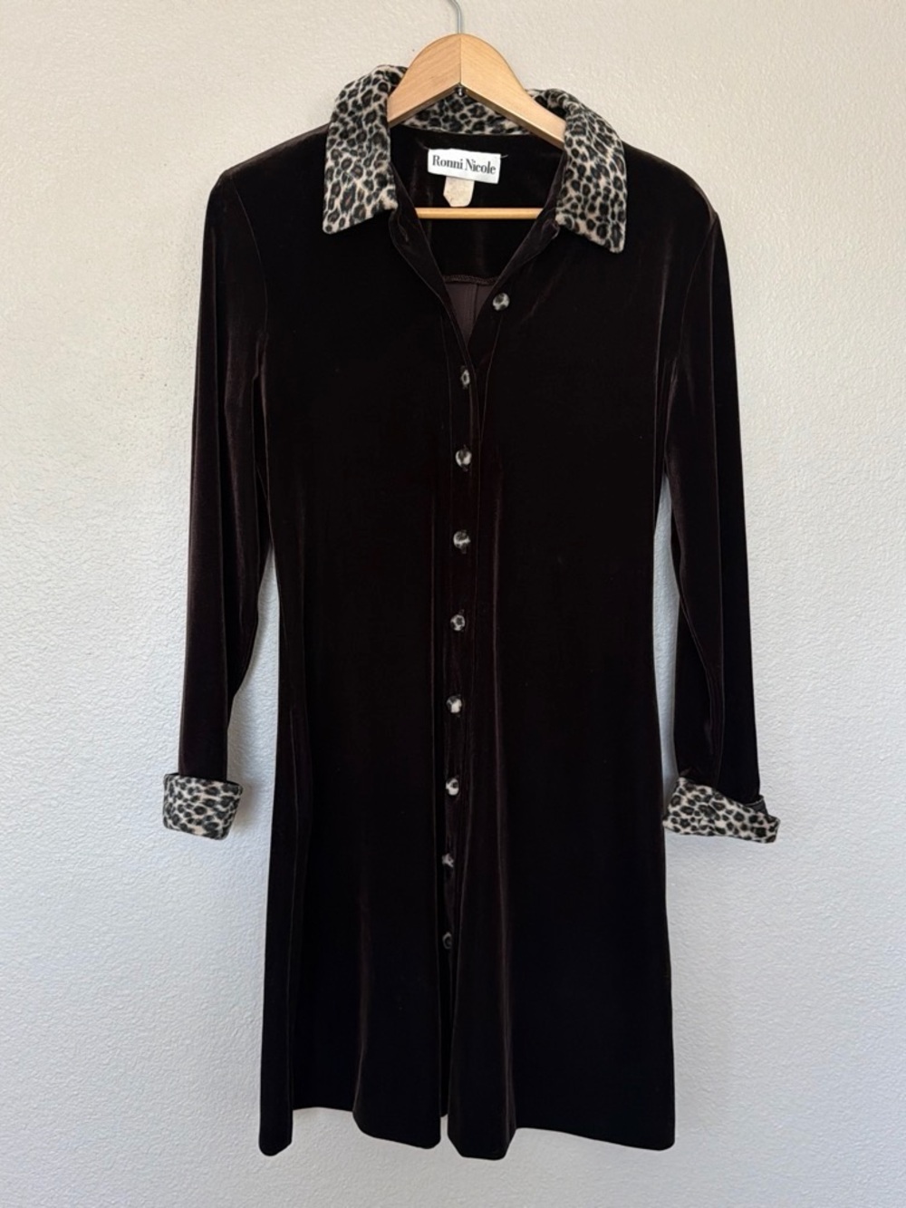 Ronni Nicole Brown Velvet Dress with Leopard Collar and Cuffs - Picture 4 of 8